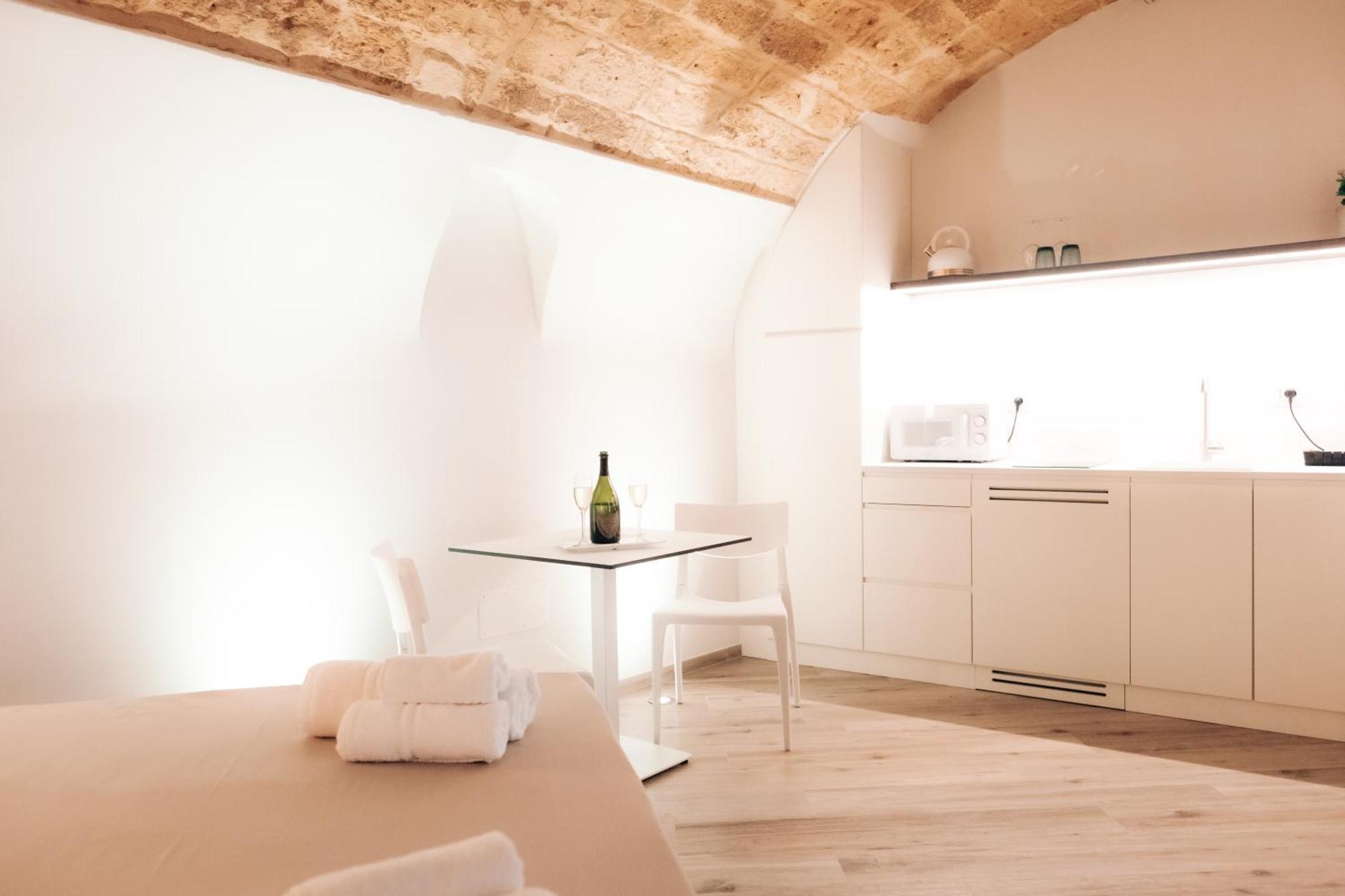 Timeless Apulian Luxury Suite باري المظهر الخارجي الصورة
